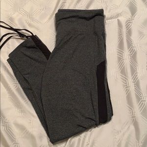 Victoria Sport Cropped Leggings